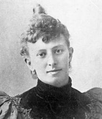 Julia Lowande